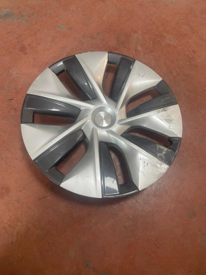 1044235-00-C / 1044235 TESLA MODEL Y JANT KAPAĞI | MOTOLAND