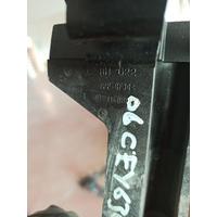 1148808XX BMW 4 SERİSİ SAĞ ÖN KAYDIRMA TAMPON TAKOZU
