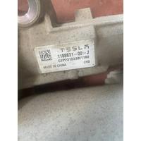 118883100J / 1188831 TESLA MODEL Y DİREKSİYON KUTUSU | MOTOLAND