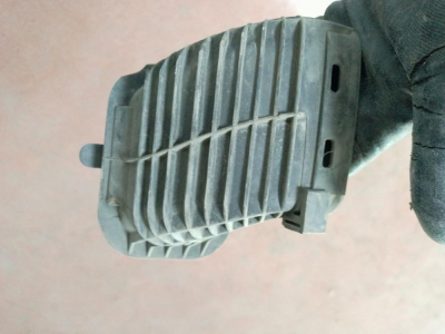 13717613156 / 7613156 BMW 3 SERİSİ F30 HAVA EMME BORUSU 4G22