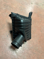 13718513916 / 8513916 BMW 1 SERİSİ F40 2 SERİSİ F46 HAVA FİLTRE KUTUSU | MOTOLAND