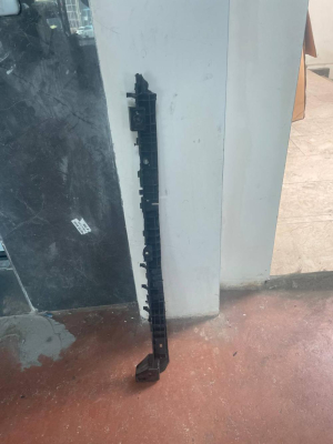 149404500 TESLA MODEL Y ARKA TAMPON DESTEK BRAKETİ | MOTOLAND