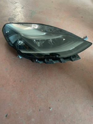 151495300D / 1514953 TESLA MODEL Y SAĞ FAR | MOTOLAND