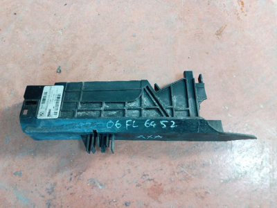 17117600536 / 7600536 BMW 2 SERİSİ F20 RADYATÖR TUTUCU PARÇASI