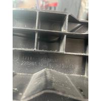 17117925830 / 7925830 BMW 5 SERİSİ E39 RADYATÖR BRAKETİ