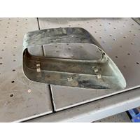 18308631959 / 8631959  BMW 5 SERİSİ G30-G31-G32-G38 M PAKET SAĞ EGZOZ  KROM UCU