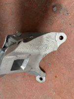 18574711 BMW 7 SERİSİ G70 MOTOR MONTAJ BRAKETİ | MOTOLAND