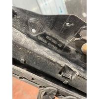 18715610 / 187156 BMW 5 SERİSİ G30 ÖN PANJUR İÇ MASKE | MOTOLAND