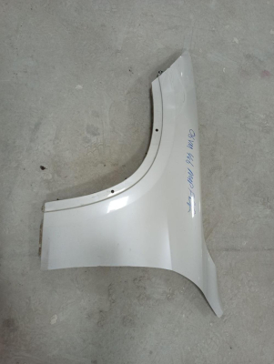 2993155 / 41002993155 / 3401909 BMW X1 ÖN SOL ÇAMURLUK