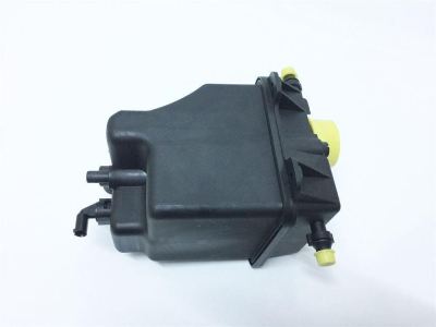 3.0 / 4.4 - NEW RANGE ROVER 2 RADYATÖR SU DEPOSU (PCF 000033)