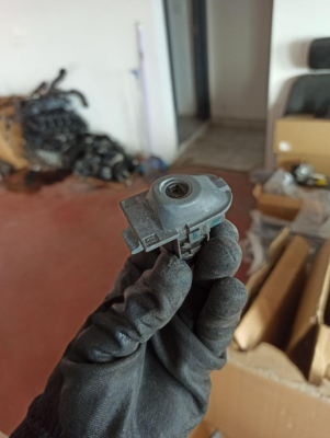 30784963 RANGE ROVER SPORT SOL ÖN KAPI SİLİNDİRİ | MOTOLAND