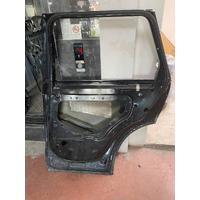 3104292 LAND ROVER VOGUE L405 SAĞ ARKA KAPI | MOTOLAND