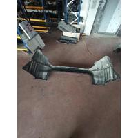 391000002, 5112 7355271 BMW X1 ARKA TAMPON