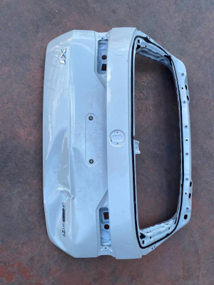 41007350826 / 7350826 BMW X1 F48 BAGAJ KAPAĞI | MOTOLAND