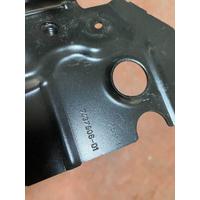 41007437506 / 7437506 BMW 5 SERİSİ G60 SAĞ ÖN ÇAMURLUK TUTUCU | MOTOLAND
