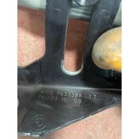 4100793338612 / 7933386 BMW İ SERİSİ İX İ20 KAPUT MENTEŞESİ