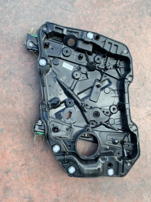 4A23A5801 BMW 3 SERİSİ G20 SAĞ ÖN CAM ASANSÖR MUHAFAZASI | MOTOLAND