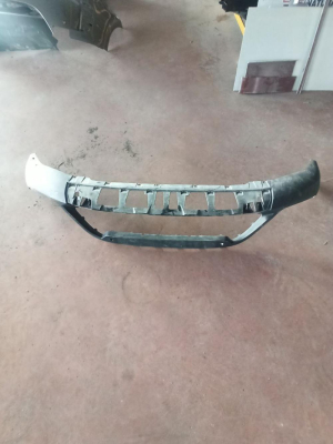 5111 7954209 BMW X1 ÖN TAMPON KAPLAMA DUDAĞI