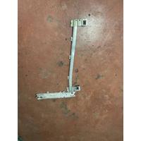511110031013 / 7462140 BMW 2 SERİSİ F44 ALT KEMER BRAKETİ