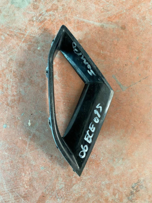 51115A1BFC6 BMW 3 SERİSİ G20 ÖN TAMPON IZGARA SAĞ ÜÇGEN | MOTOLAND