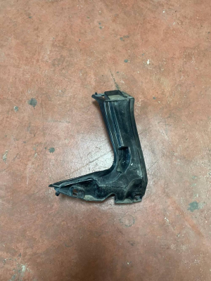 5111720793 / 720793 BMW 5 SERİSİ F10 TAMPON BRAKETİ | MOTOLAND