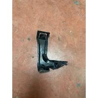 5111720793 / 720793 BMW 5 SERİSİ F10 TAMPON BRAKETİ | MOTOLAND