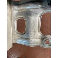 51117266193 / 7266193 BMW 3 SERİSİ F30 F32 2014-19 ÖN TAMPON SOL DARBE EMİCİ DEMİR BRAKET | MOTOLAND