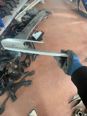 51117279696 / 7279696 BMW 3 SERİSİ F30 MODERN ÖN TAMPON SOL NİKELAJ