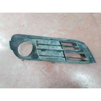 51117331735 / 7331735 BMW 5 SERİ F10 SOL SİS FARI ÇERÇEVESİ 4G18