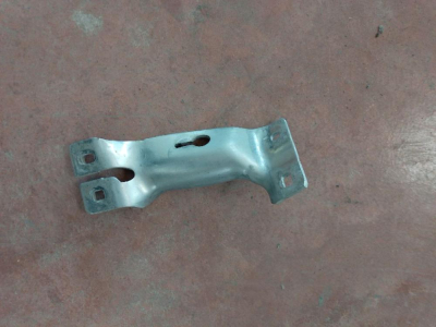 51117357179 / 7357179 BMW 5 SERİSİ G30 ÖN PANEL DİK BAĞLANTI DEMİRİ SOL