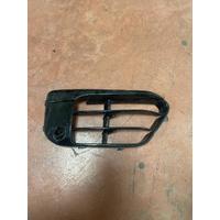51117383356 / 7383356 BMW X1 F48 ÖN TAMPON YAN IZGARA | MOTOLAND