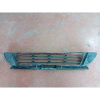 51117391587 / 7391587 BMW 2 SERİSİ F45 TAMPON IZGARASI 4H18