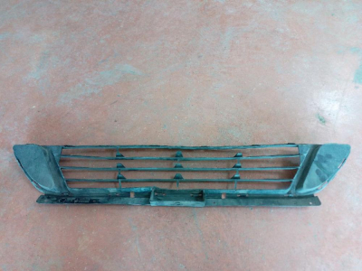 51117391587 / 7391587 BMW 2 SERİSİ F45 TAMPON IZGARASI 4H18