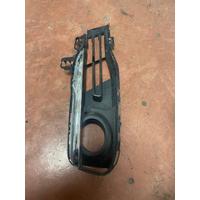 51117396878 / 7396878 BMW 3 SERİSİ F30 SİS FARI IZGARA