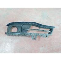 51117396887 / 7396887 BMW 3 SERİSİ ÖN TAMPON SİS IZGARASI 4İ1