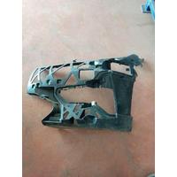 51117422247 / 7422247 BMW 3 SERİSİ G20 TAMPON BRAKETİ 4G18