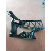 51117422247 / 7422247 BMW 3 SERİSİ G20 TAMPON BRAKETİ 4G18