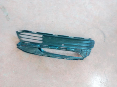 51117486838 / 7486838 BMW 7 SERİSİ G11 TAMPON SİS ÇERÇEVESİ 4H18