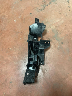 51117933614 / 7933614 BMW İX İ20 FAR BAĞLANTI BRAKETİ | MOTOLAND
