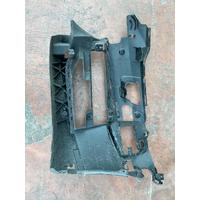 51118064968 BMW 5 SERİSİ G30 ÖN SAĞ TAMPON SİS BAĞLANTI BAKALİTİ | MOTOLAND