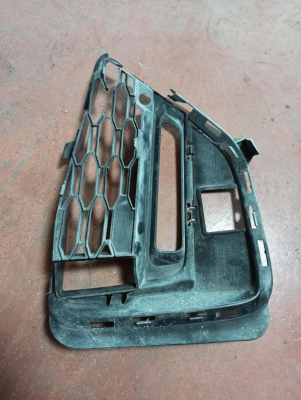 51118069372 / 8069372 BMW 3 SERİSİ G20 ÖN TAMPON SAĞ IZGARA 4H7