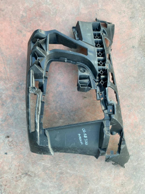 51118078611 / 8078611 BMW 4 SERİSİ G26 ÖN TAMPON SOL DESTEĞİ BRAKETİ | MOTOLAND