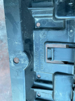 51118081418 / 8081418 BMW 4 SERİSİ G22 ÖN TAMPON ALT BAĞLANTI BRAKETİ | MOTOLAND