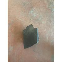 51118081585 / 8081585 BMW 7 SERİSİ G70 HAVA GİRİŞ KAPAĞI