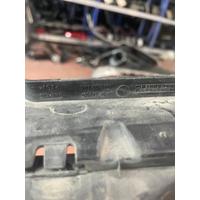 51118098664 / 8098664 BMW 5 SERİSİ G30 ÖN TAMPON IZGARASI