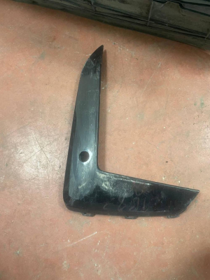 51118098668 / 8098668 BMW 5 SERİSİ G30 M ÖN TAMPON KAPAĞI
