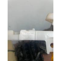 51119464049 / 9464049 BMW 7 SERİSİ G70 ALT BRAKET PARÇASI