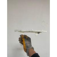 51119464050 / 9464050 BMW 7 SERİSİ G70 TAMPON ALT BRAKET PARÇASI