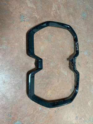 51119464477 / 9464477 BMW IX ÖN PANJUR ÇERÇEVESİ | MOTOLAND