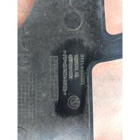 51119498601 / 9498601 BMW 5 SERİSİ G30 G31 TAMPON BRAKETİ 4D24